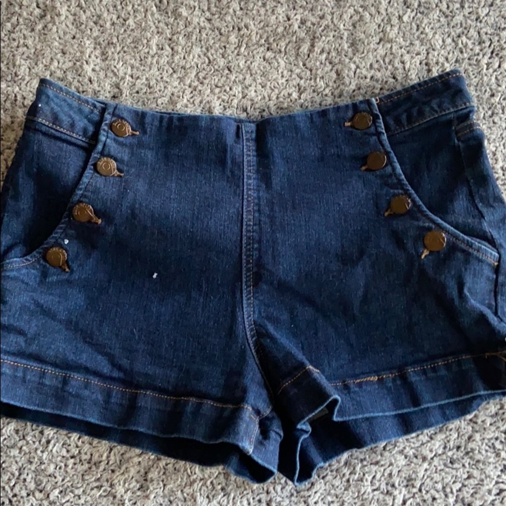 Cute jean short-shorts with sailor buttons.